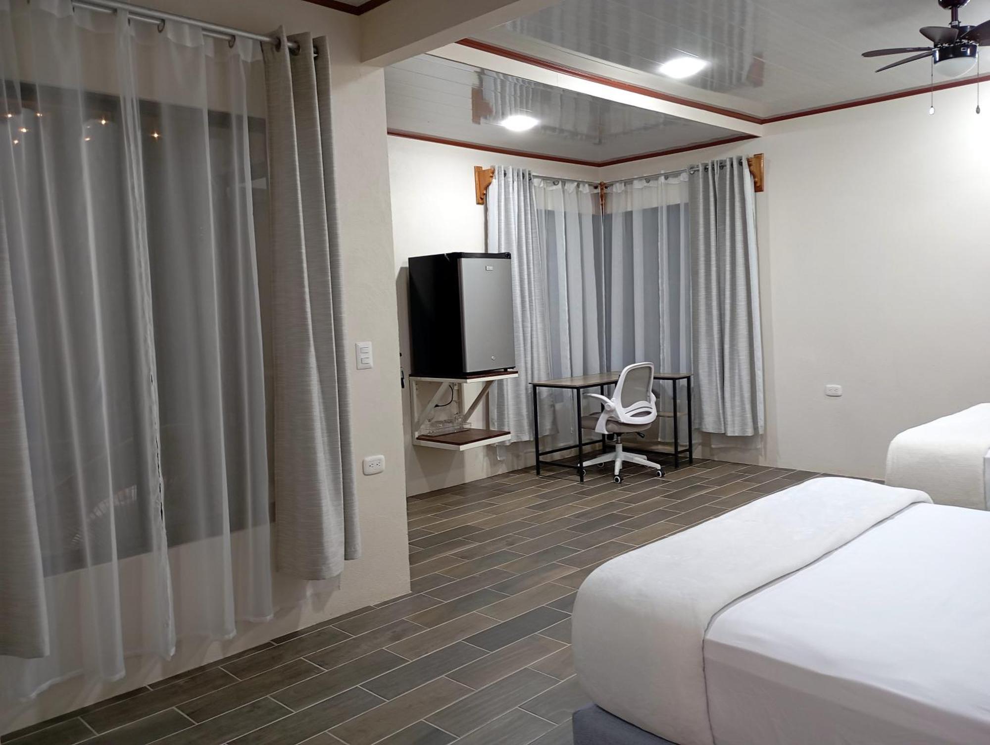 Villas Lux Arenal ラ・フォルトゥナ エクステリア 写真